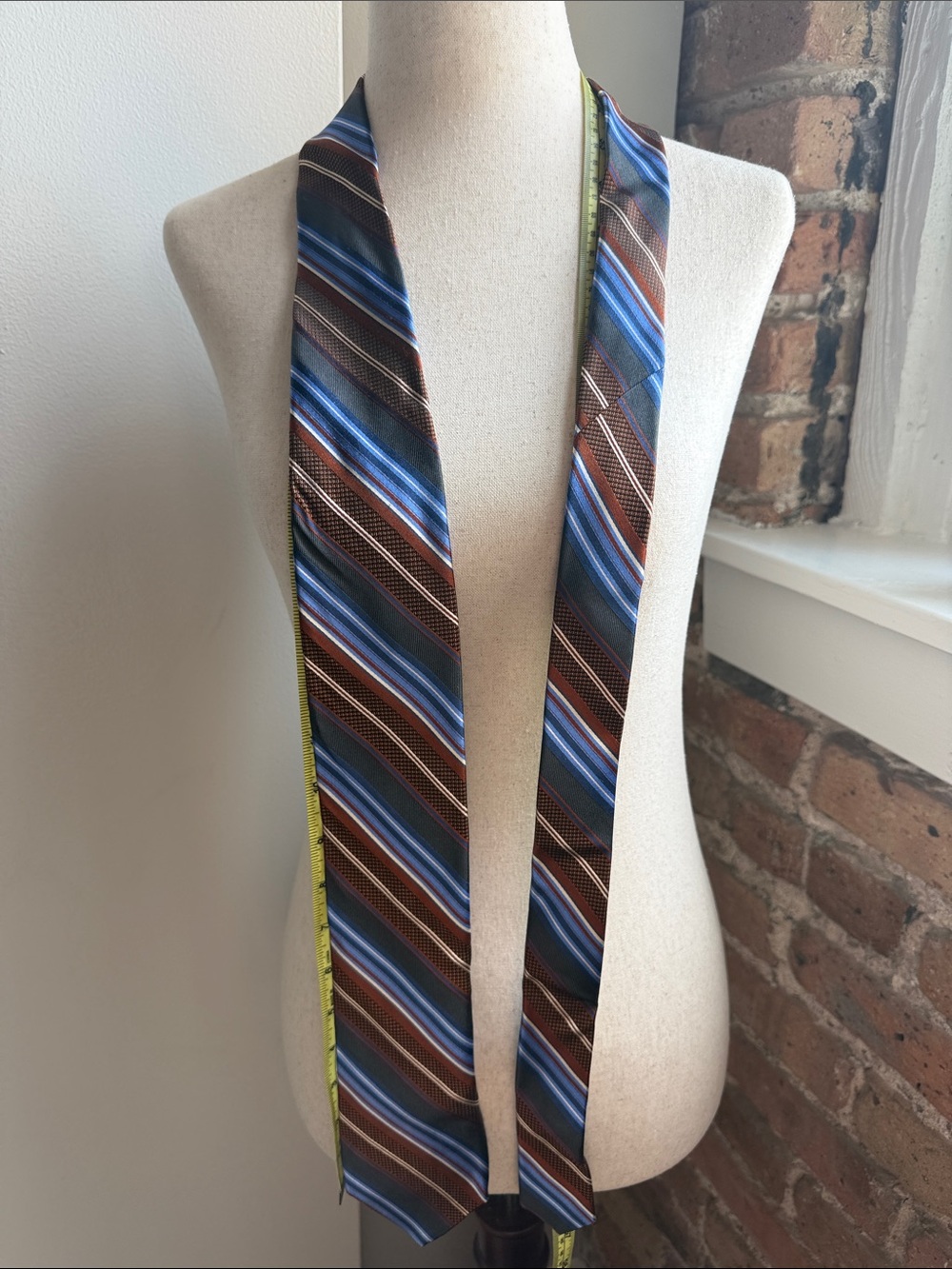Men's Diagonal Stripe Tie in Blue and Brown